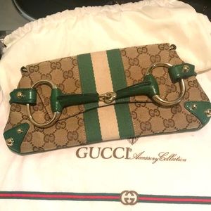 𝔾𝕦𝕔𝕔𝕚 ℍ𝕒𝕟𝕕𝕓𝕒𝕘